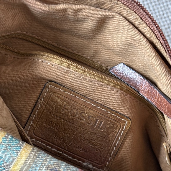 Fossil Floral Patchwork Crossbody Bag - Picture 8 of 10